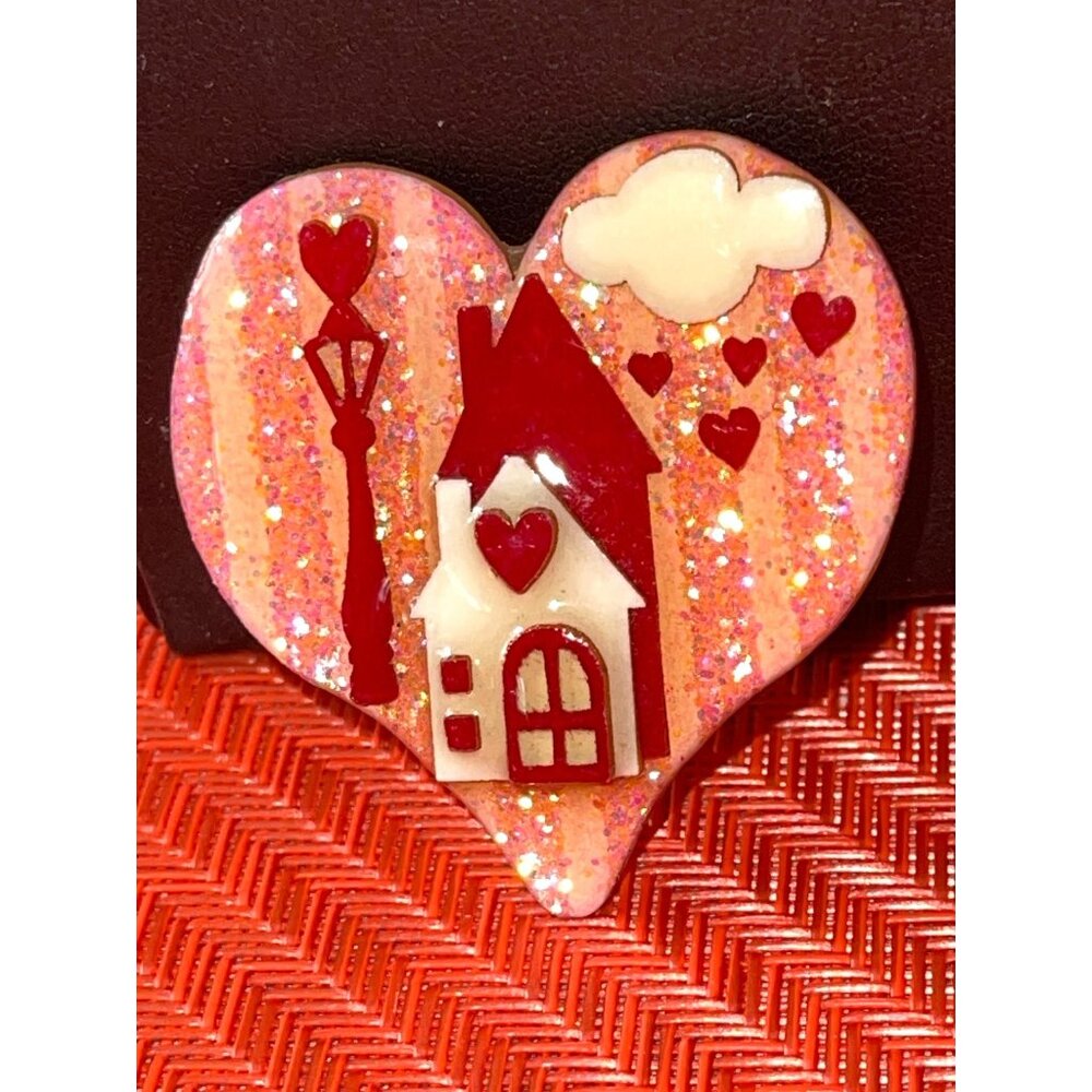 Vintage Lucinda Heart Shape Pin Glittery House Valentine Theme Red Pink Cream - Picture 12 of 16